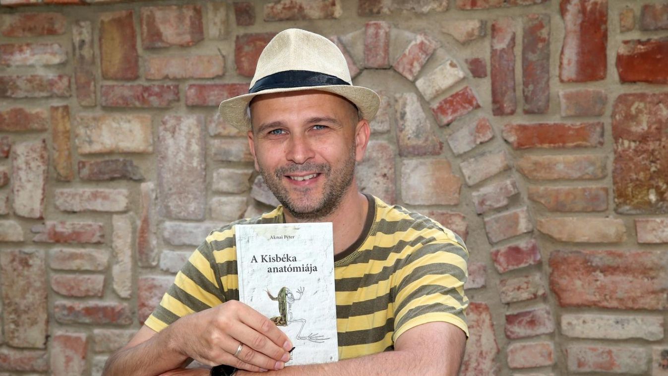 Első könyves pécsi szépíró mutatkozott be az ünnepi könyvhéten