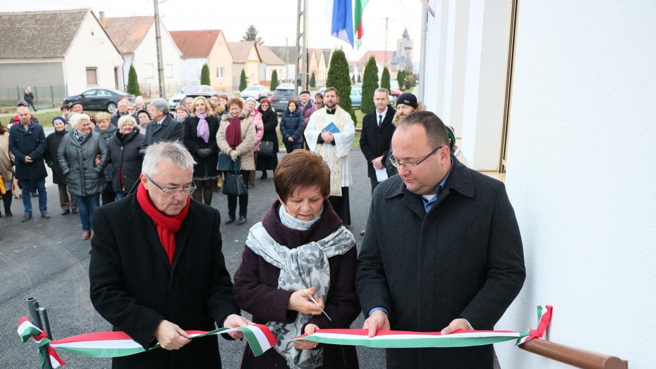 Már nyitva áll a Napsugár ajtaja