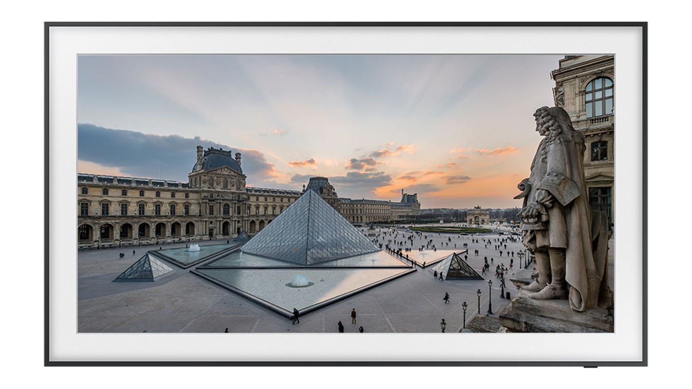 Ezzel a tévével a Louvre mesterművei a szobánkba költöznek