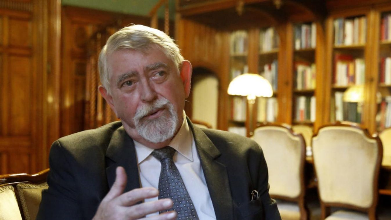 Jelentős béremelés jön a magyar kórházakban