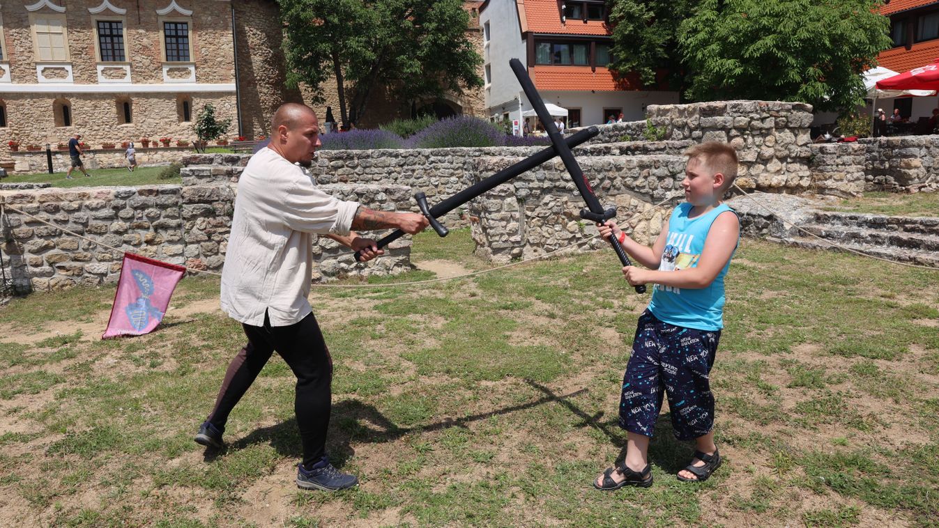 Eseményekben gazdag nyár lesz a Pécsváradi Várban