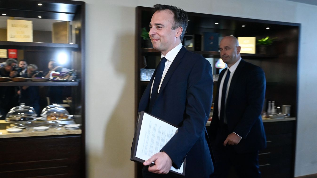 A magyarok elutasítják az Egyesült Államok beavatkozását a hazai belpolitikába