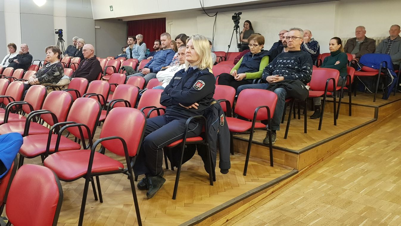 A pécsváradi lakossági fórumon a tizenkétszeresre ugró energiaköltségek körül forogtak a kérdések