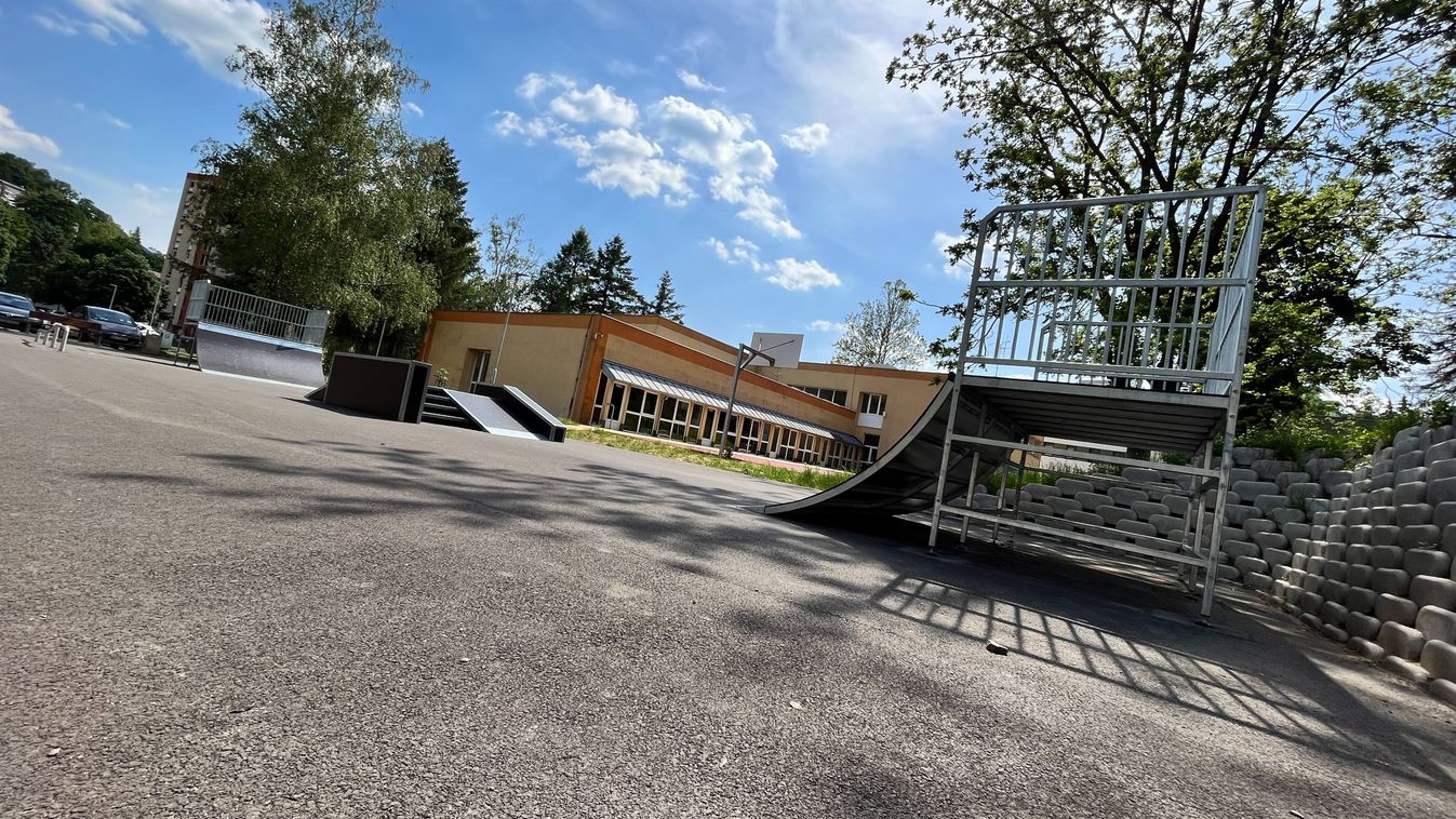 Elkészült a bmx- és gördeszkapálya a Komlói Közösségek Háza környezetében