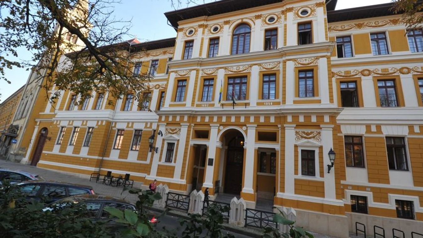 Akkorát ünnepelnek, hogy az egész környék beleremeg