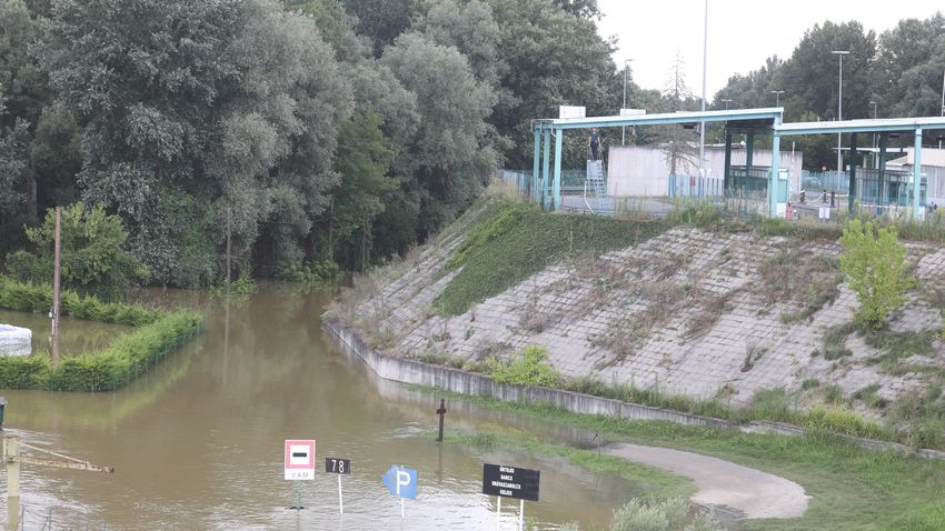 BAMA – Dráván nincs, a Dunán viszont van árvízvédelmi készültség