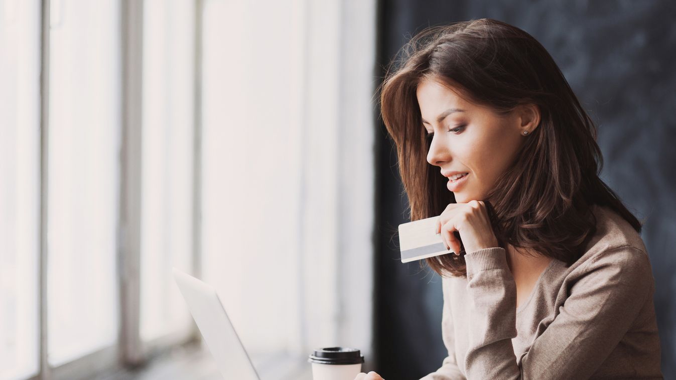 Az online vásárlást vissza kell igazolnia a kereskedőnek