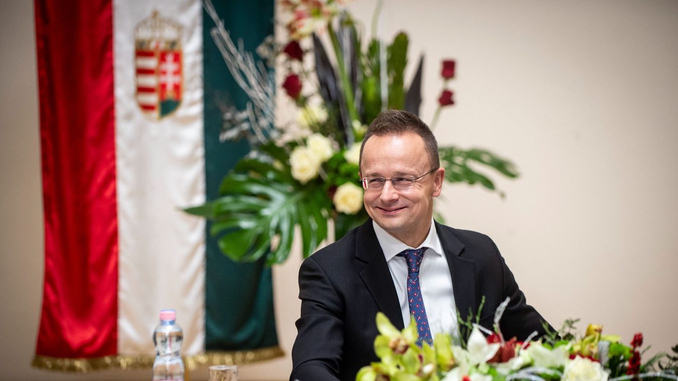 Szijjártó Péter: komoly csatákat kell vívni szuverenitásunk megőrzéséért