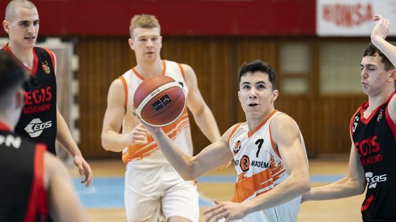 Kikaptak, de elsőként várják a rájátszást