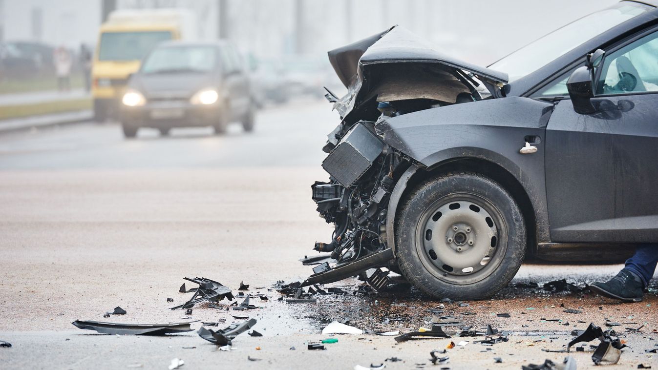 BAMA – Közúti incidens történt, sérülés nélkül