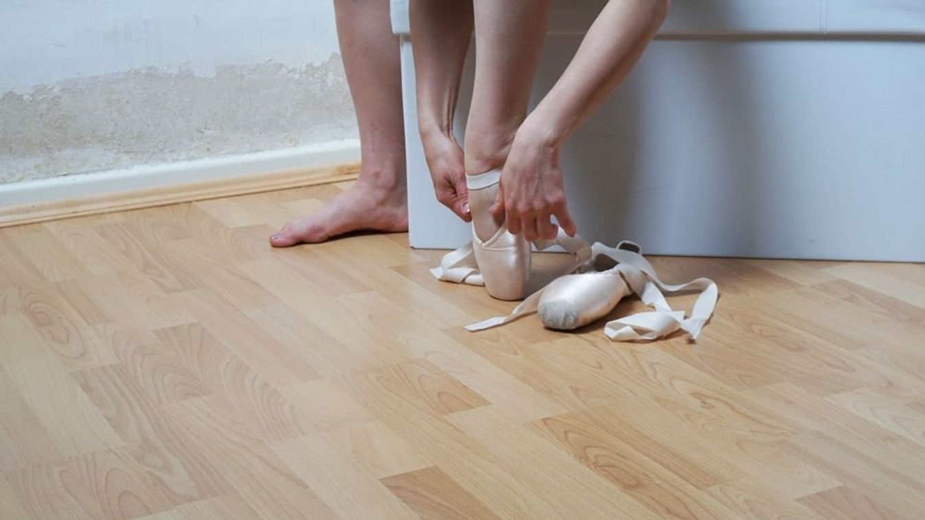 Botrányos, határokat feszegető előadásokkal borzolja a kedélyeket a balerina