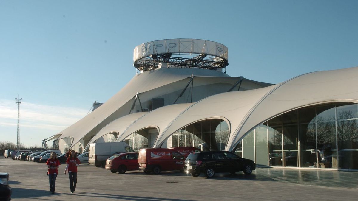 botrány, expo center, lezárás