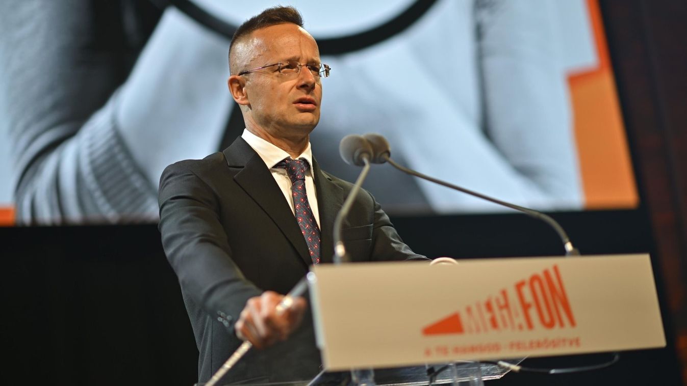 Szijjártó Péter: az utolsó órában vagyunk, hogy kikerüljünk a háborús őrületből (videó)