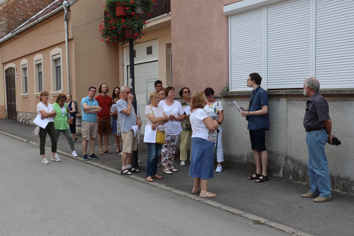 A szigetvári zsidóság emlékét kutatja Borjáti Balázs, több alkalommal tartott helytörténeti emléksétát 