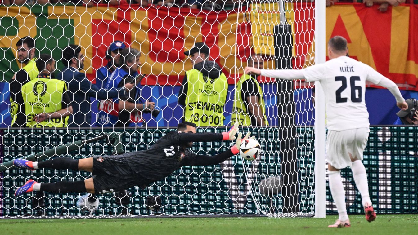 Costa hármat is fogott, büntetőpárbaj után jutott tovább Portugália