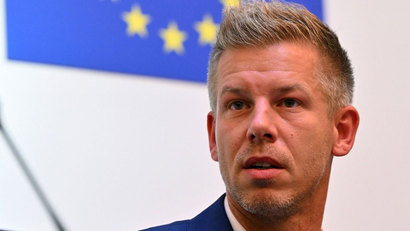 Kínos: Magyar Péter aligha tudja feledtetni a diszkóbotrányt
