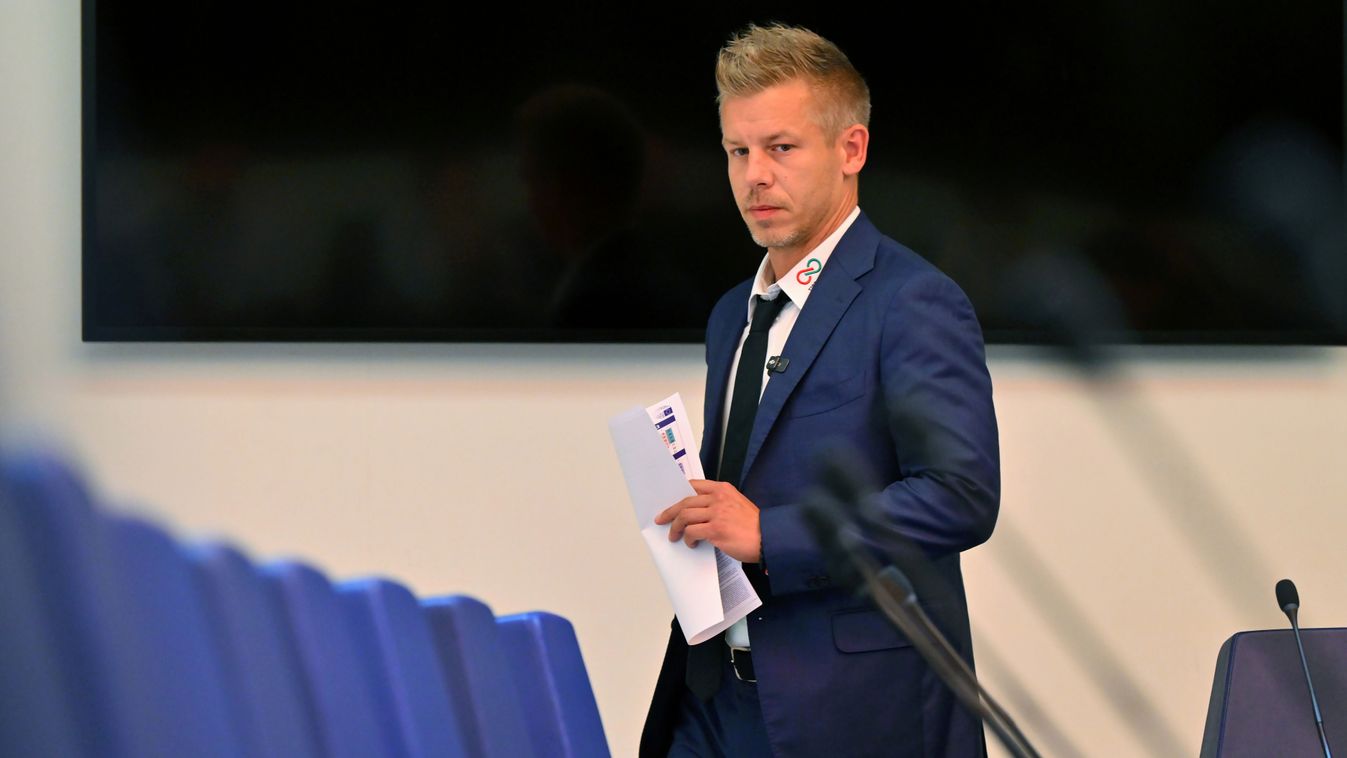 Magyar Péter jogszerűen is felelősségre vonható a kórháztúrája miatt