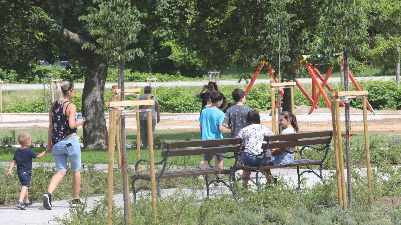 Több témát is érintenek a nyílt ülésen Mecseknádasdon