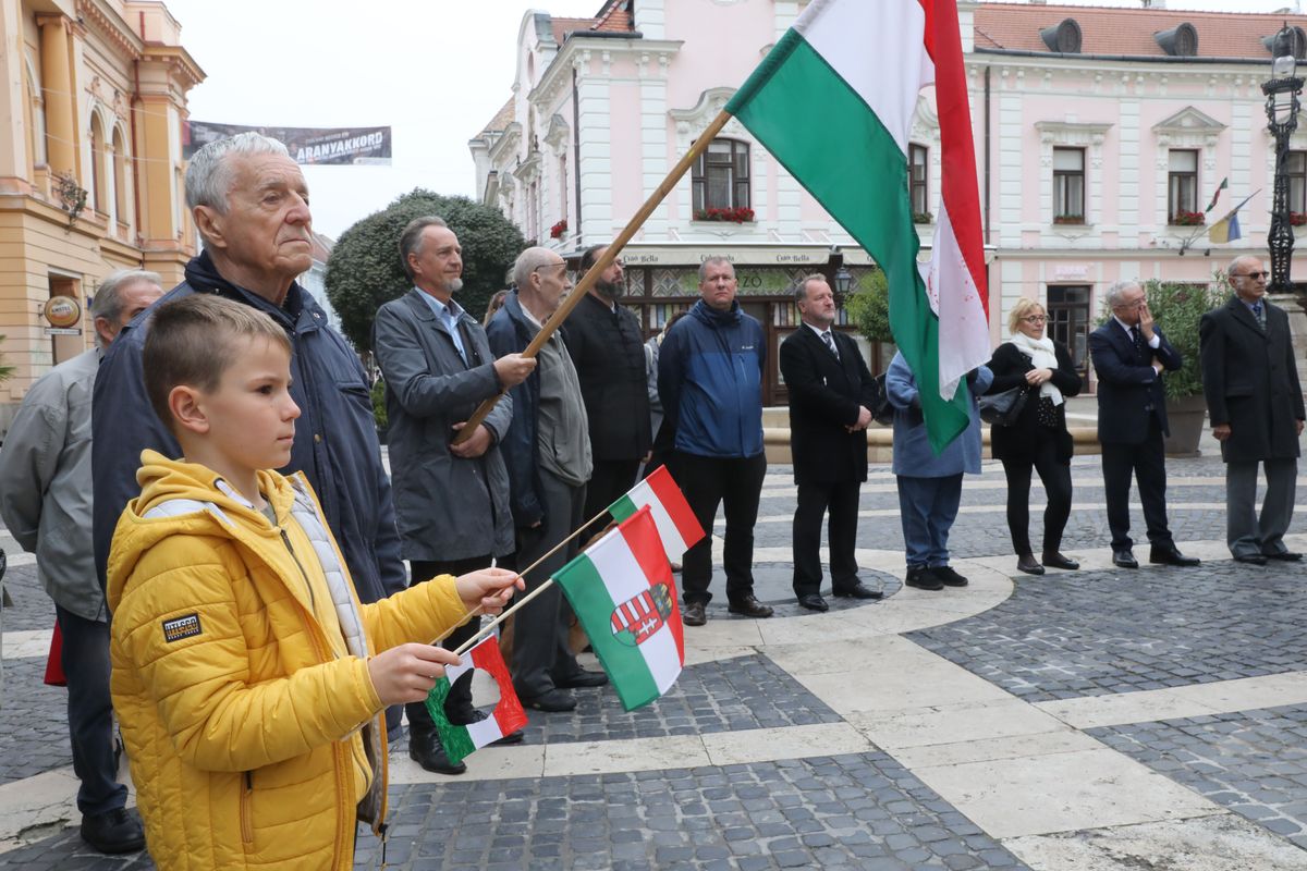 október 23, megemlékezés, koszorúzás