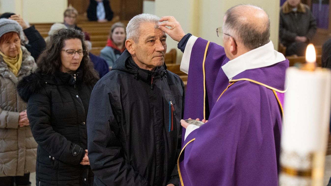 Hamu kerül a homlokra: közeledik a nagyböjt