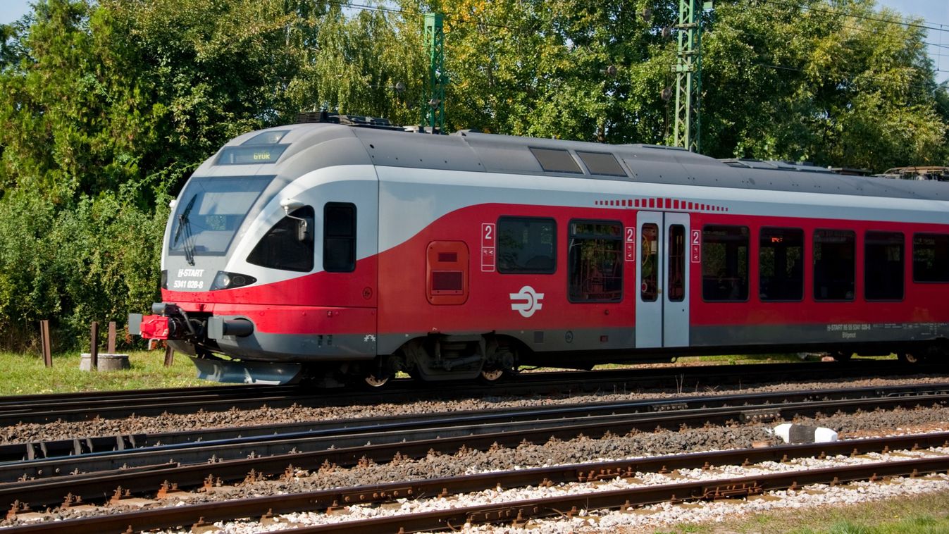 Májusig ingyen utazhatnak a vasúton