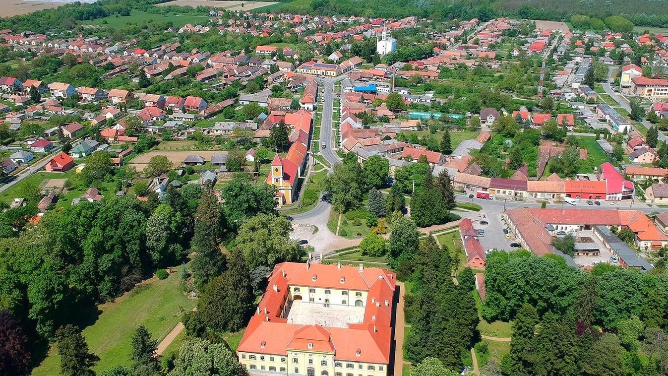 A Köztársaság tér helyzete lesz a közmeghallgatás témája