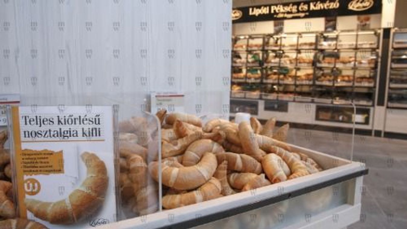 Vészhelyzetben igenis szabad ki nem fizetett kiflit enni a boltban