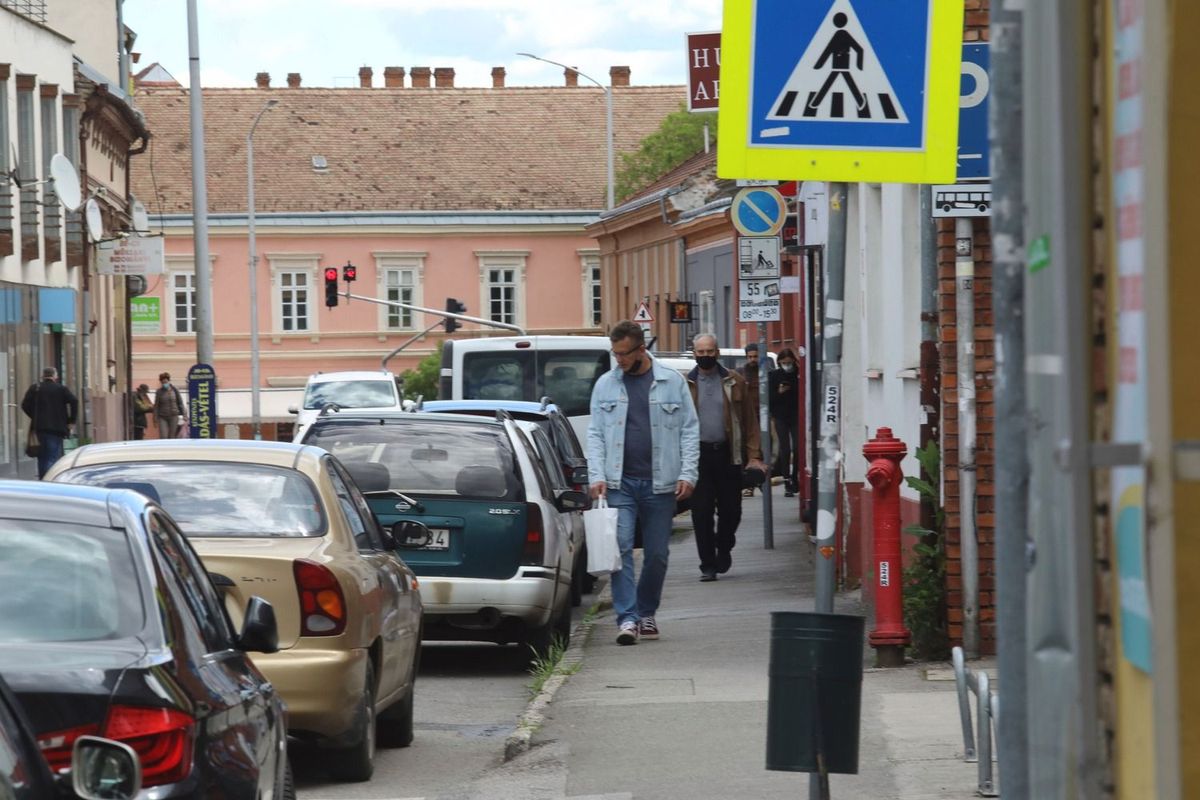 kerékpáros, pécs, Hungária utca