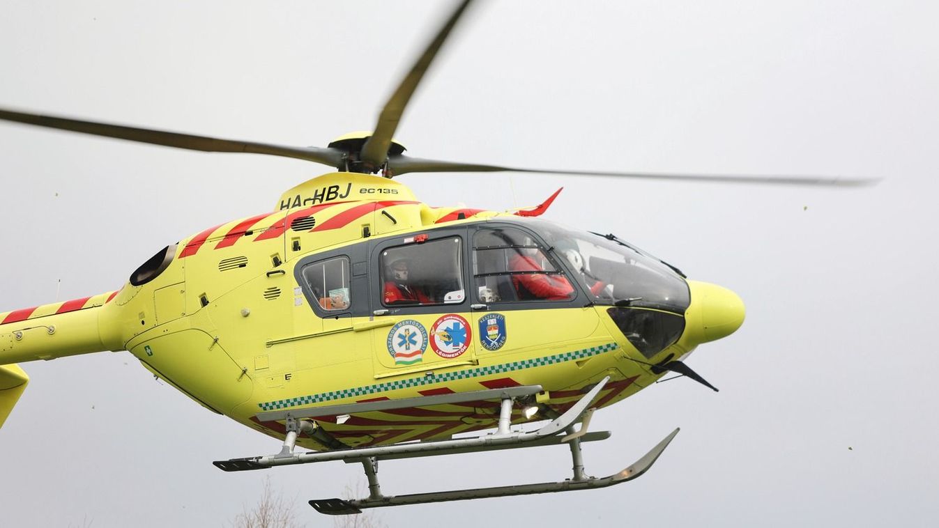 Szörnyű baleset történt, mentőhelikopter is érkezett - Frissítve fotókkal!
