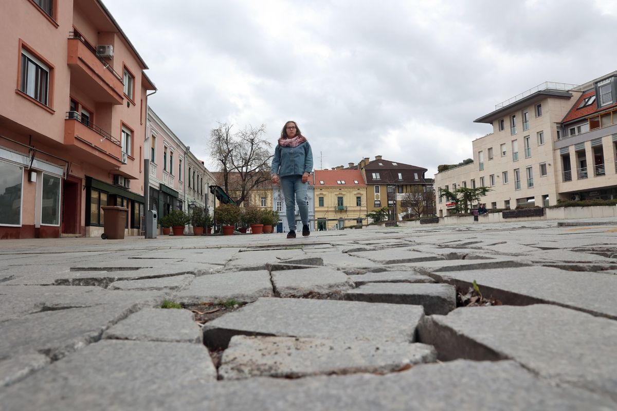 tér, pécsi, Búza tér