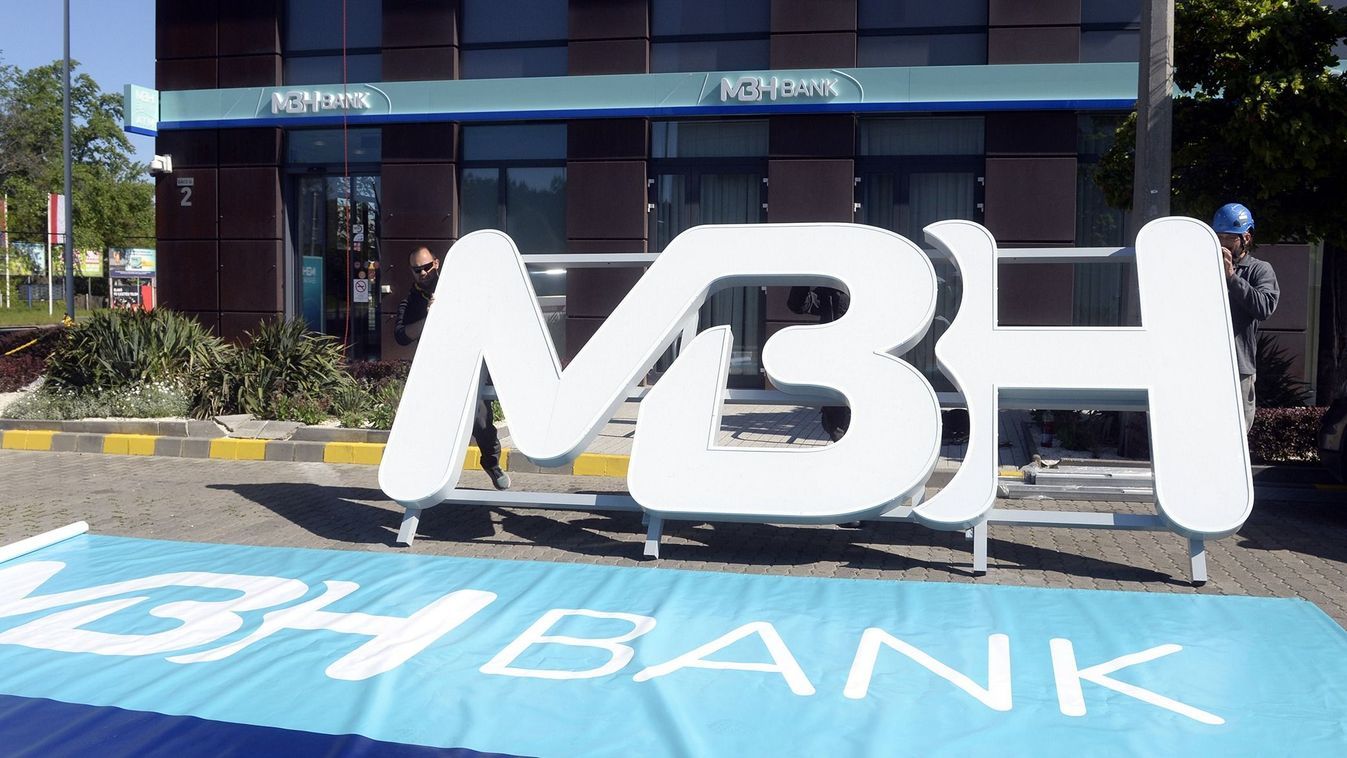 Nagyot hibázott az egyik legnagyobb magyar bank, tömegeket érint a mulasztás!