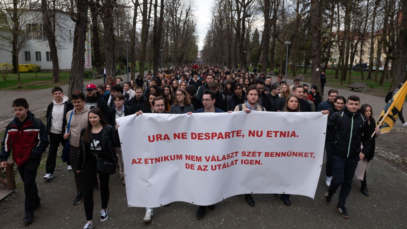 A magyar és a román külügyminiszter tárgyalt a romániai magyarok elleni támadásokról