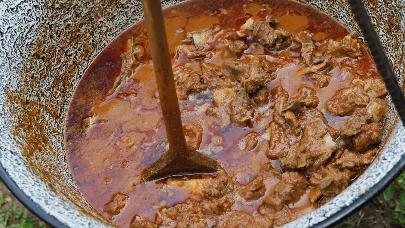 Légvár, főzés és foci, minden korosztálynak szól a majális