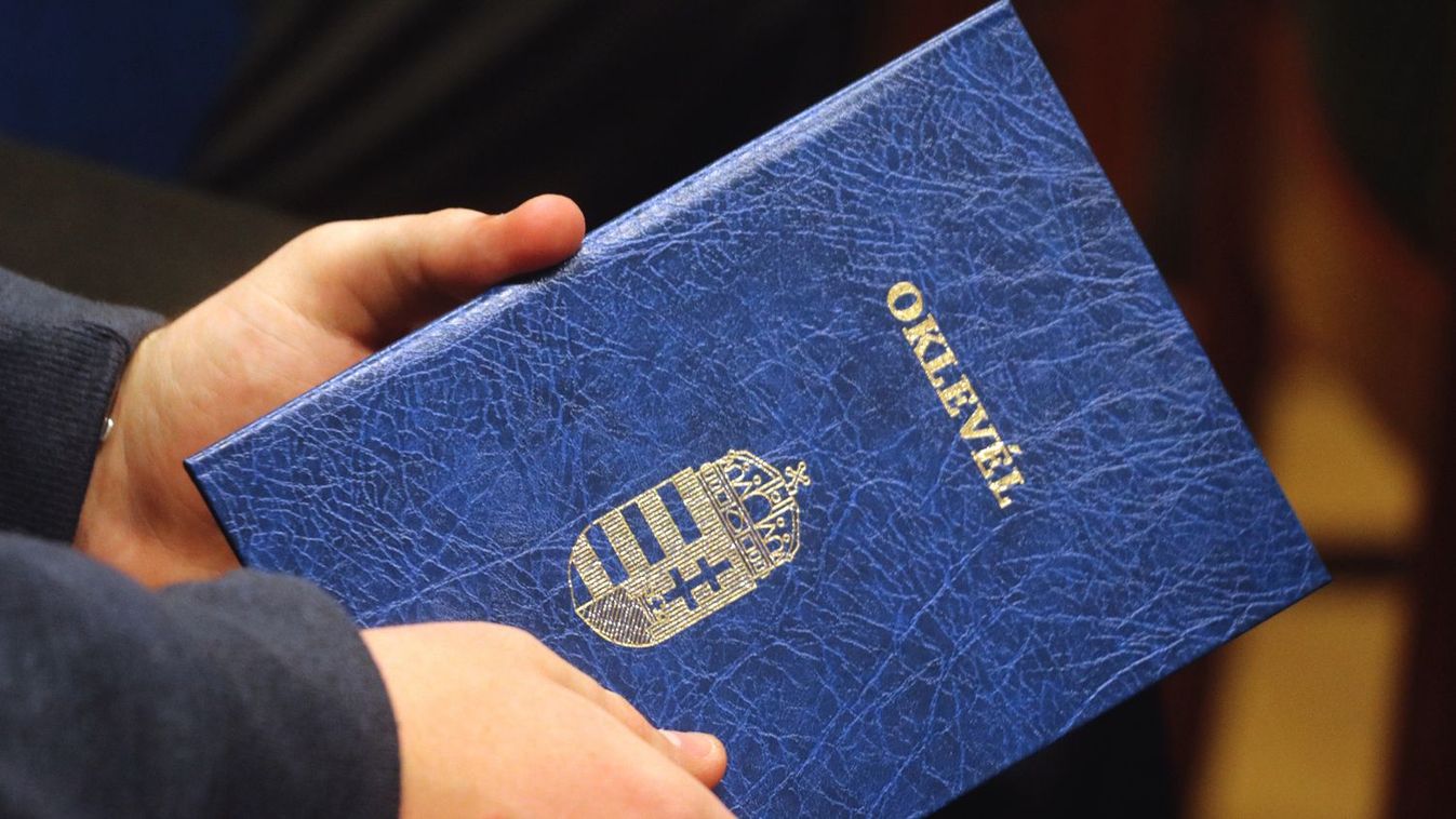 Ennek örülni fogsz: változás az ösztöndíj terén!