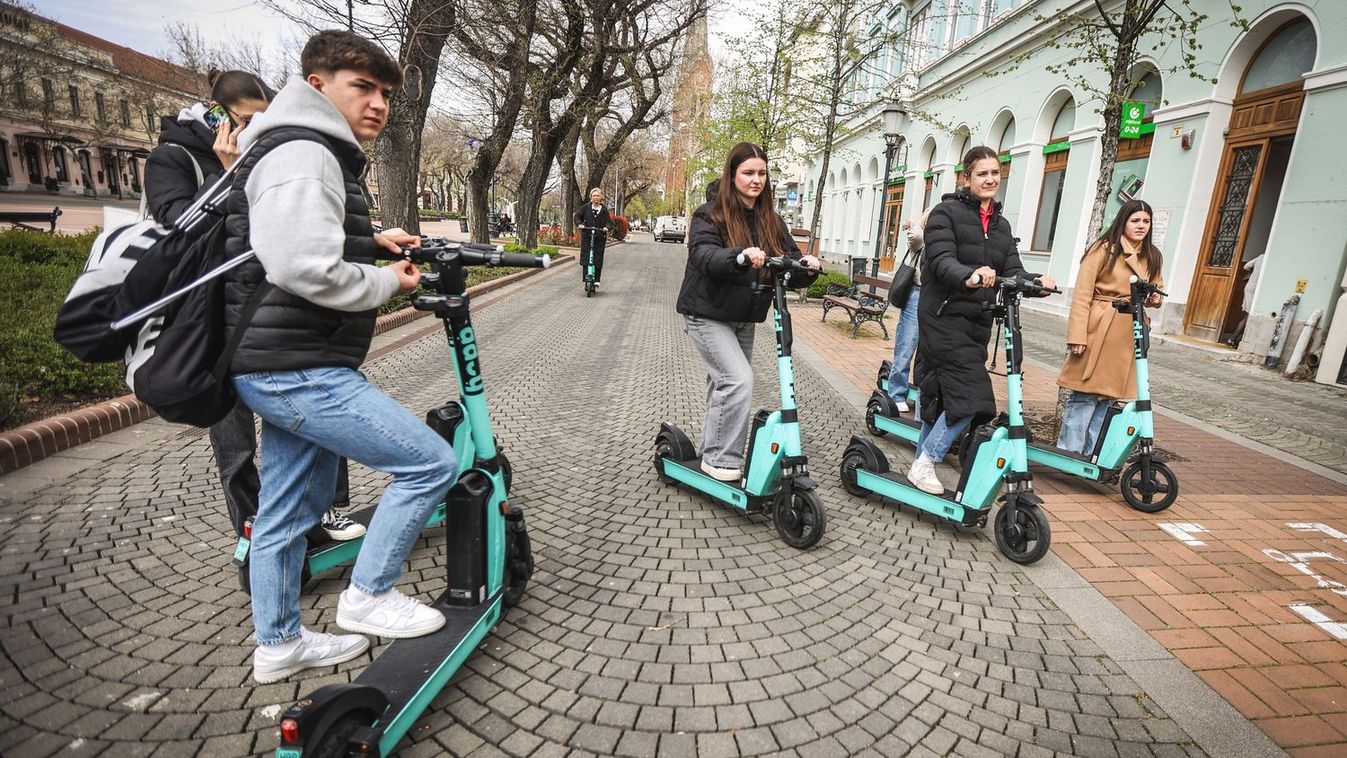 A rolleren is van index – ugyan sajátosan, de végül is van