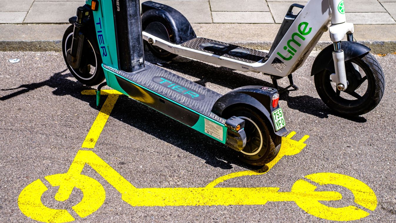 Kifakadt olvasónk: az elektromos roller a frászt hozza a sétálókra