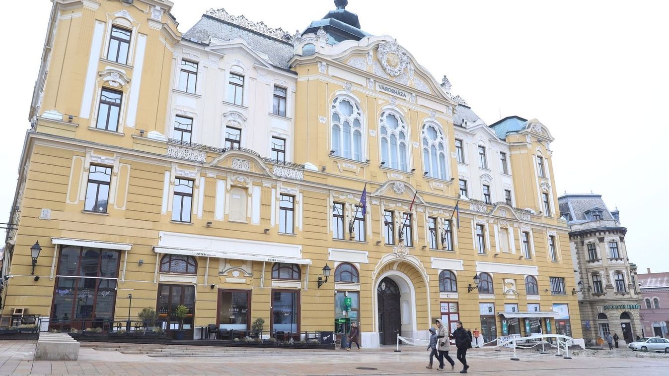 A pécsi Városháza védelmezőit keresik: te leszel az?