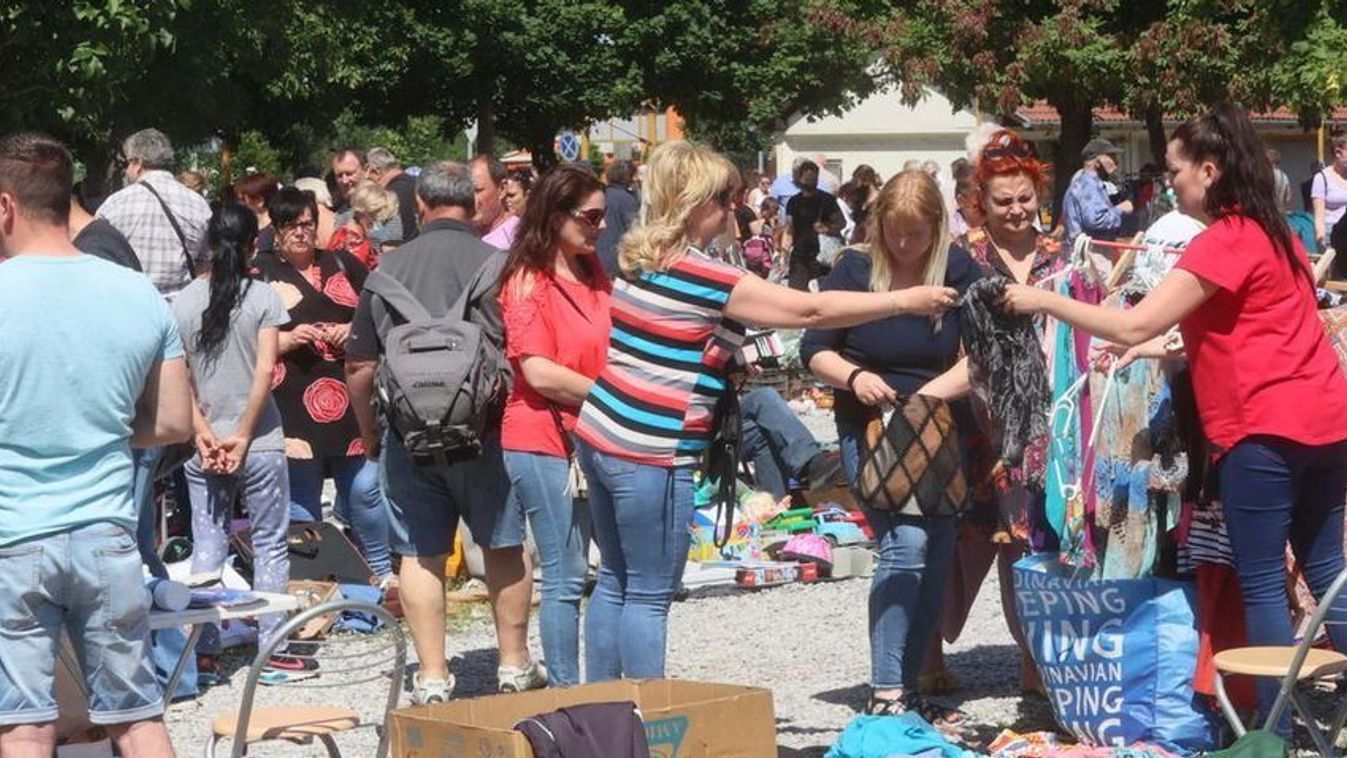 Bosszúság: a vásártéren a vécéhasználat is egy vagyonba kerül