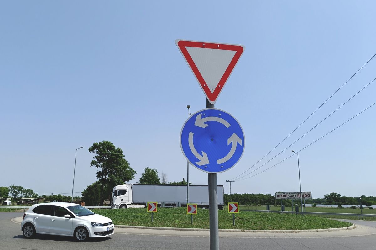 körforgalom idős
