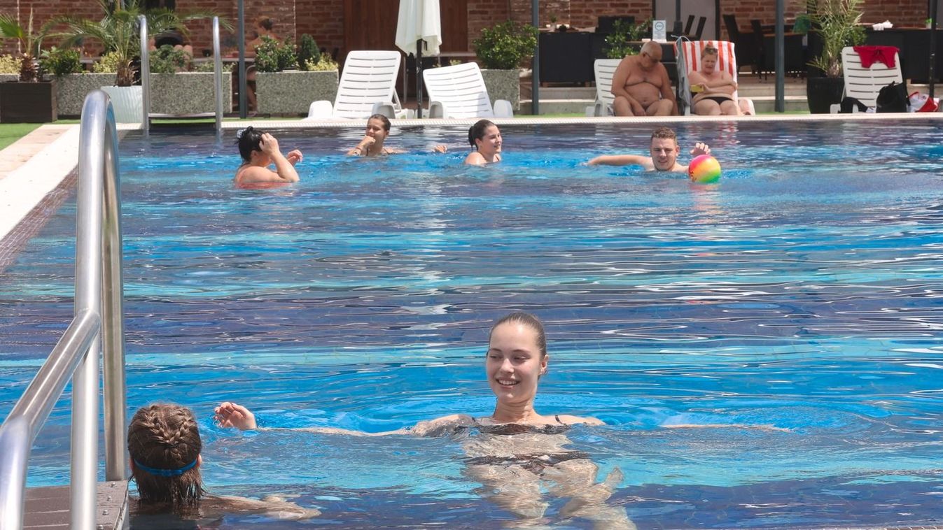 Lehet csobbanni! Exkluzív fejlesztéssel várnak a kedvelt baranyai strandon