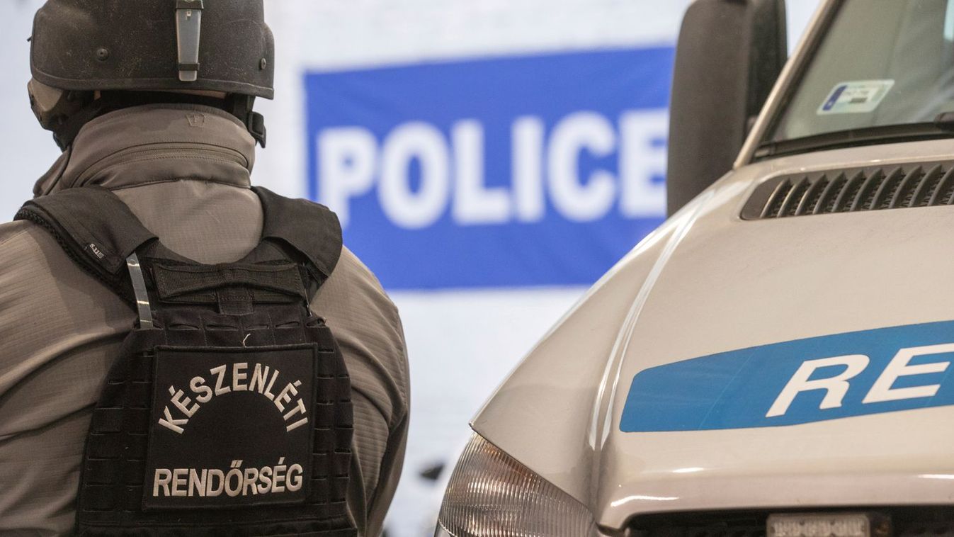 Hihetetlen: brutális mennyiségű robbanószer került elő egy lakásból