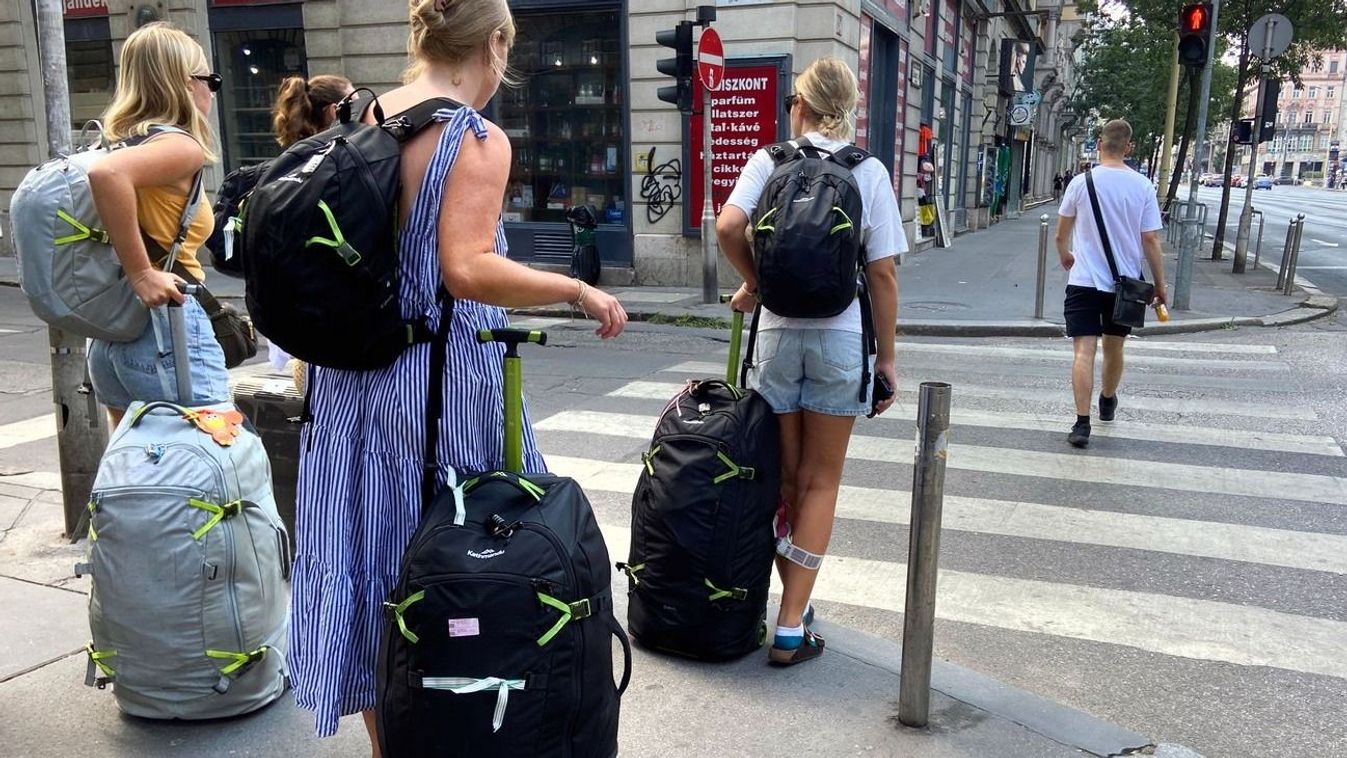 Rajtvonalhoz! Hatalmas tömeg várható a pécsi belvárosban