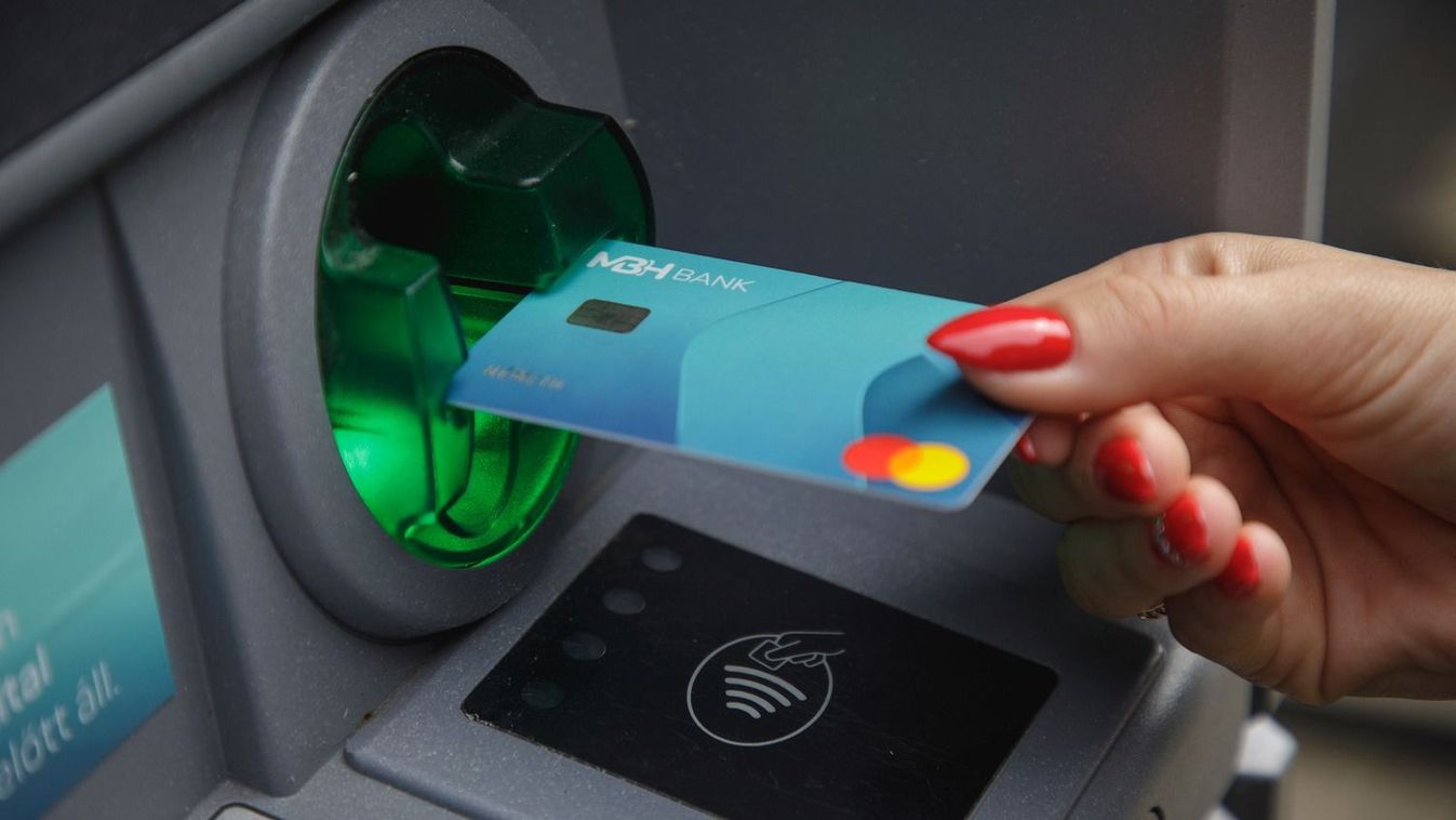 Bezár a népszerű bankfiók Pécsen
