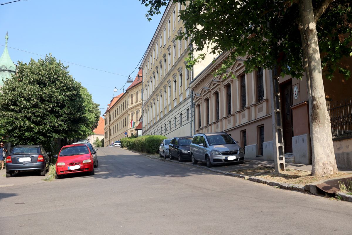 A pécsi börtön körül különös a kommunikáció