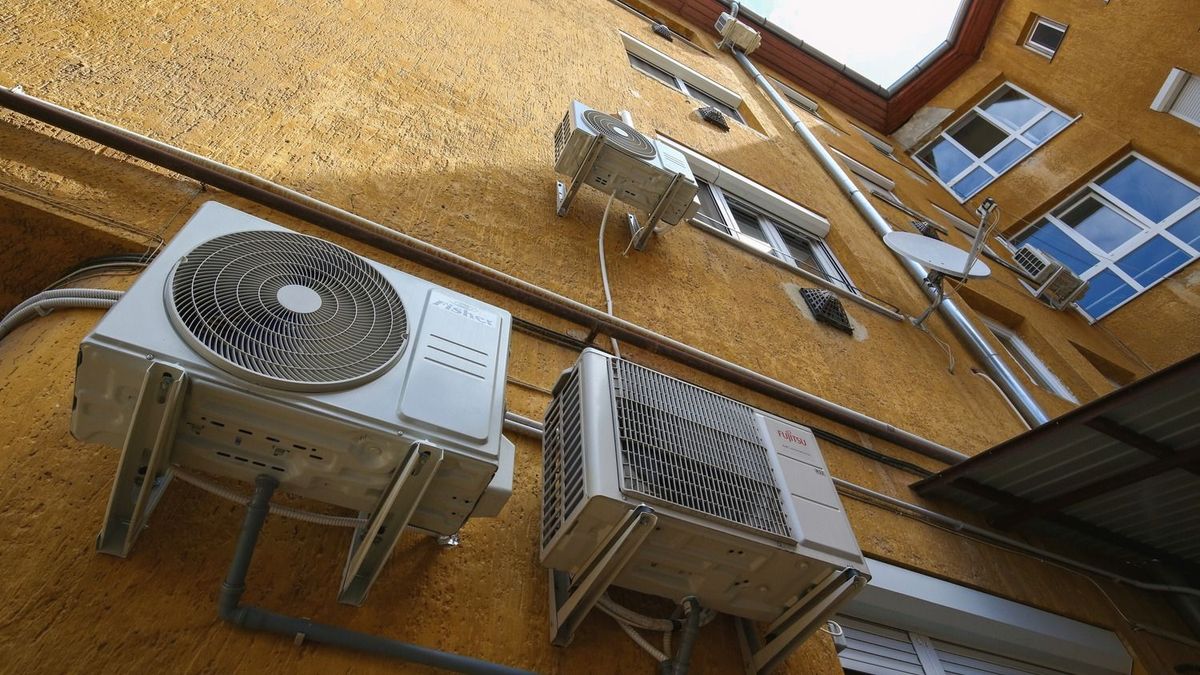Folyik a víz, zúg a kültéri egység – meddig tűrjük még? Olvasónk bepöccent a klímák miatt