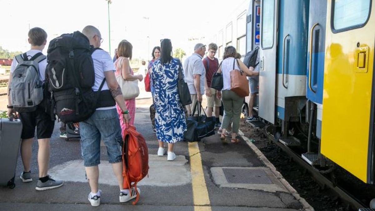 A vasúti közlekedés nyáron sok kihívással szembesül