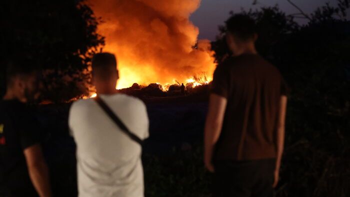 Ijesztő látvány: Pécs több pontjáról is látható volt a hatalmas kedd esti tűz