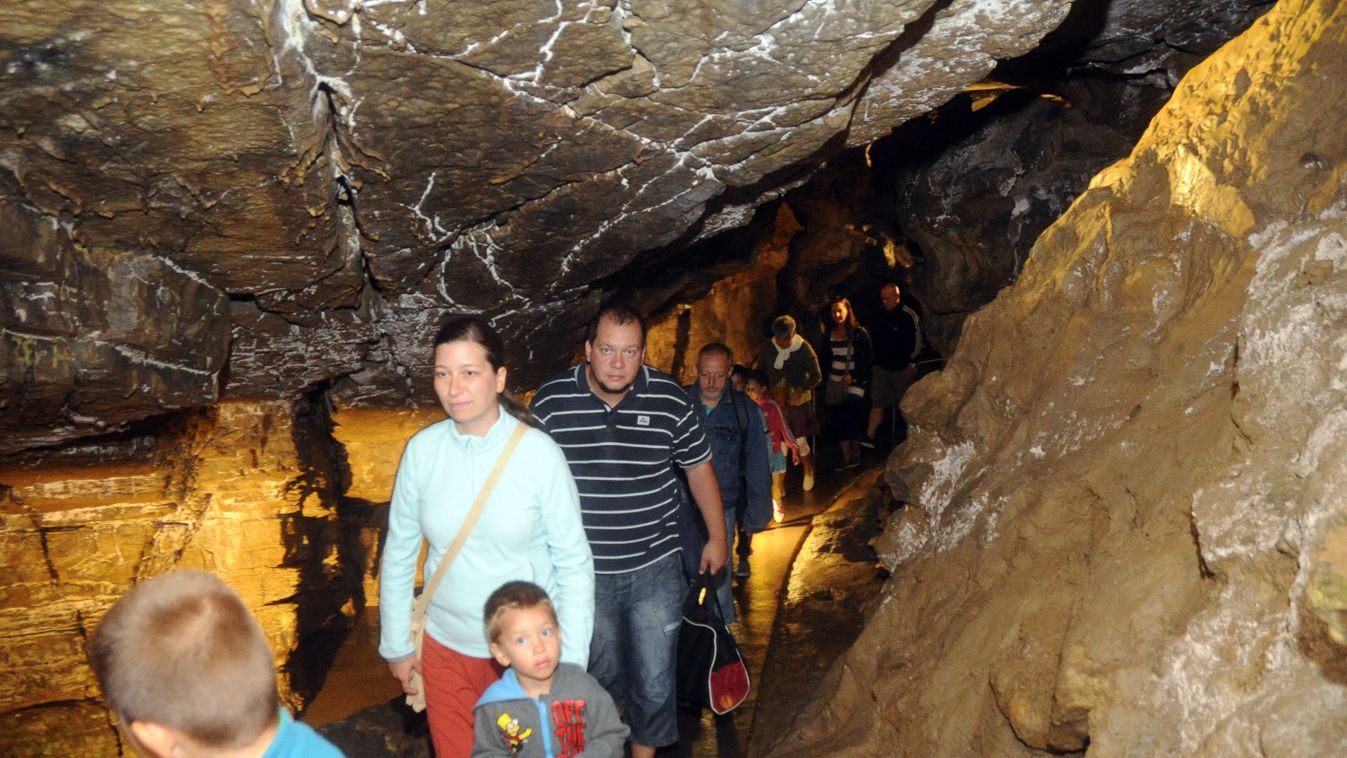 Átmenetileg bezár az Abaligeti-barlang és a Denevérmúzeum